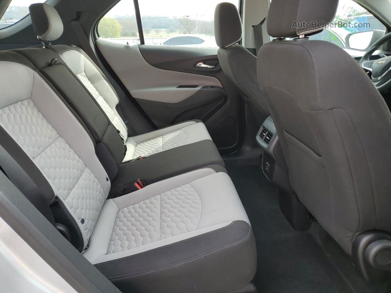 2019 Chevrolet Equinox Ls Silver vin: 3GNAXHEV0KS532340