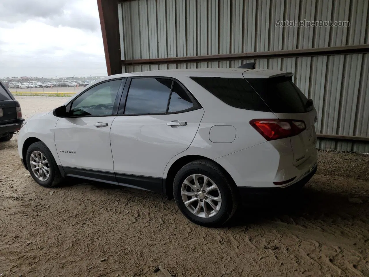 2018 Chevrolet Equinox Ls White vin: 3GNAXHEV8JL334369