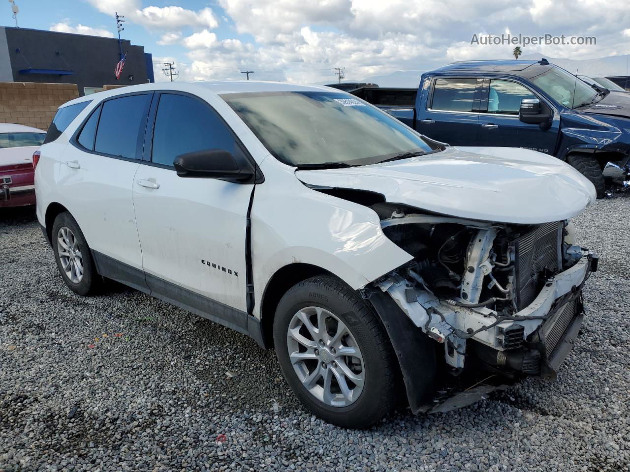 2019 Chevrolet Equinox Ls White vin: 3GNAXHEV9KS593900