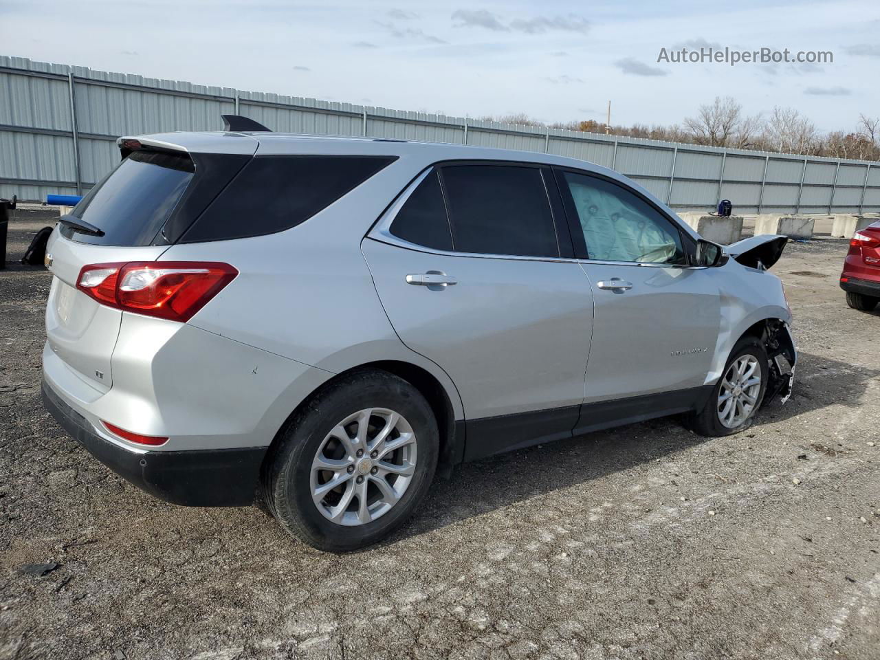 2018 Chevrolet Equinox Lt Серебряный vin: 3GNAXJEV9JL413136