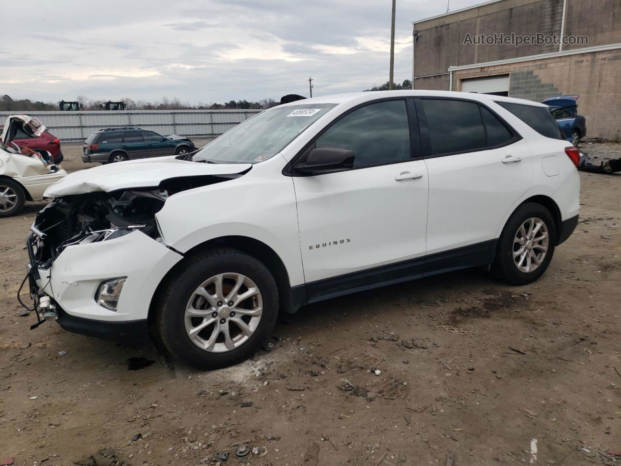 2018 Chevrolet Equinox Ls White vin: 3GNAXREV5JL110580