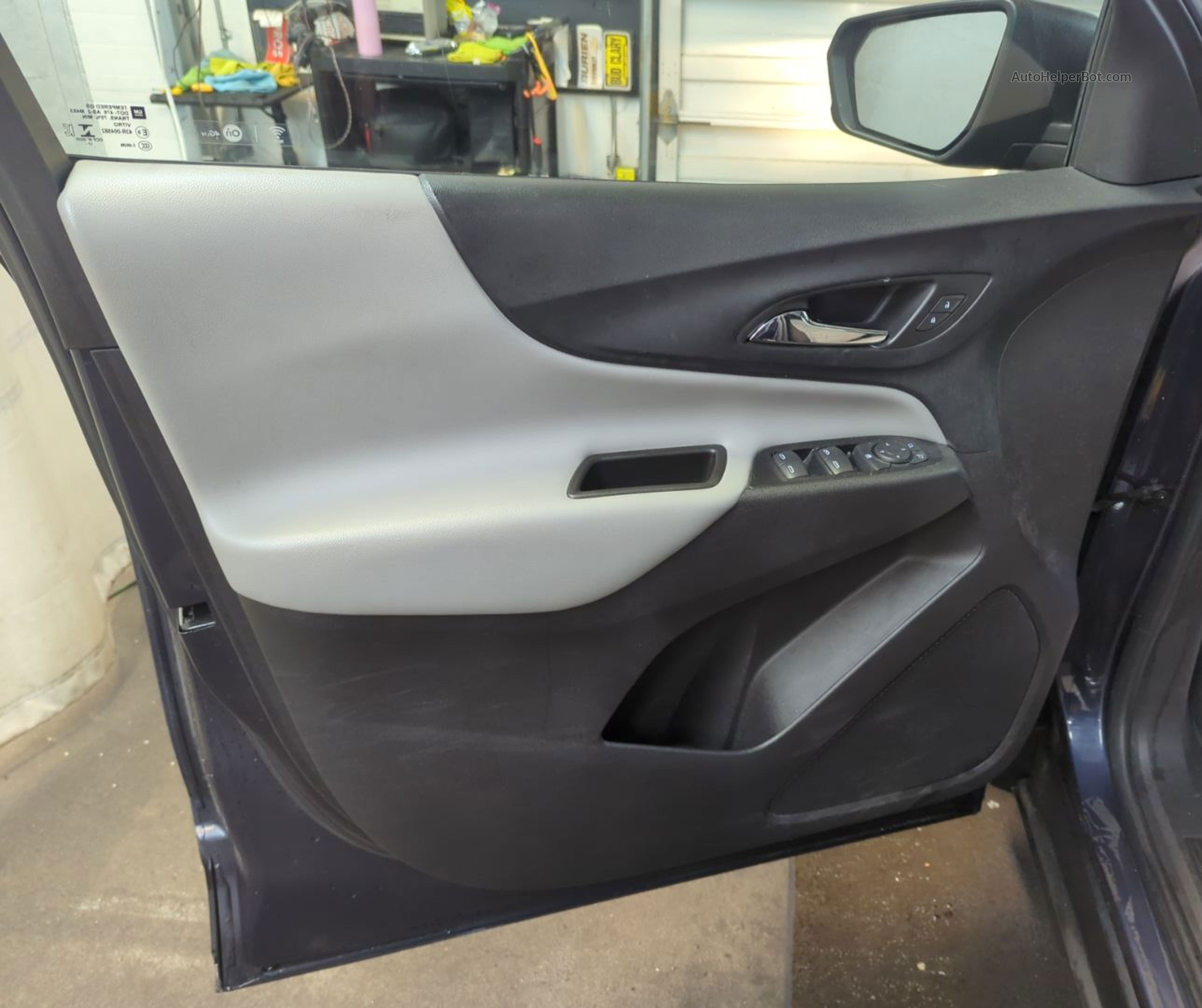 2018 Chevrolet Equinox Ls vin: 3GNAXREVXJS588306