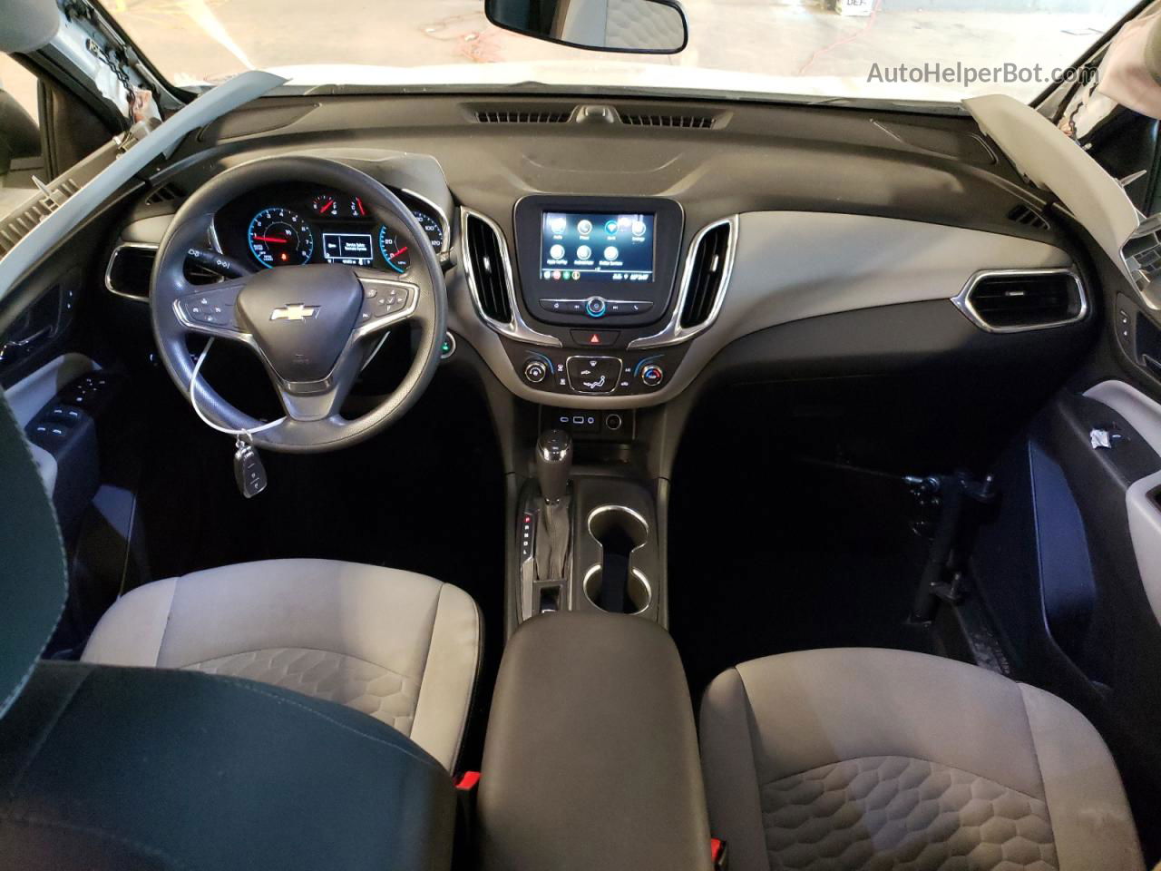 2019 Chevrolet Equinox Ls White vin: 3GNAXSEV2KL159485