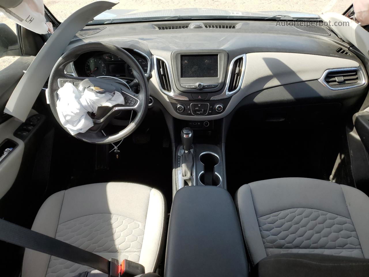 2019 Chevrolet Equinox Ls Серебряный vin: 3GNAXSEV3KS658642