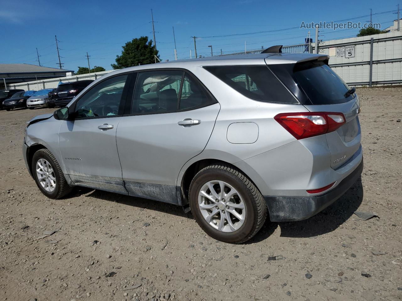 2019 Chevrolet Equinox Ls Серебряный vin: 3GNAXSEV3KS658642