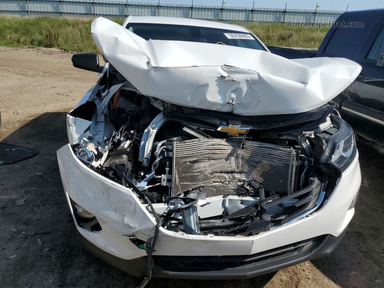 2019 Chevrolet Equinox Ls White vin: 3GNAXSEVXKS556982