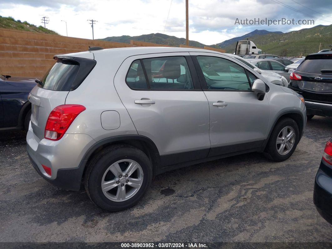 2019 Chevrolet Trax Ls Серебряный vin: 3GNCJKSB0KL317200