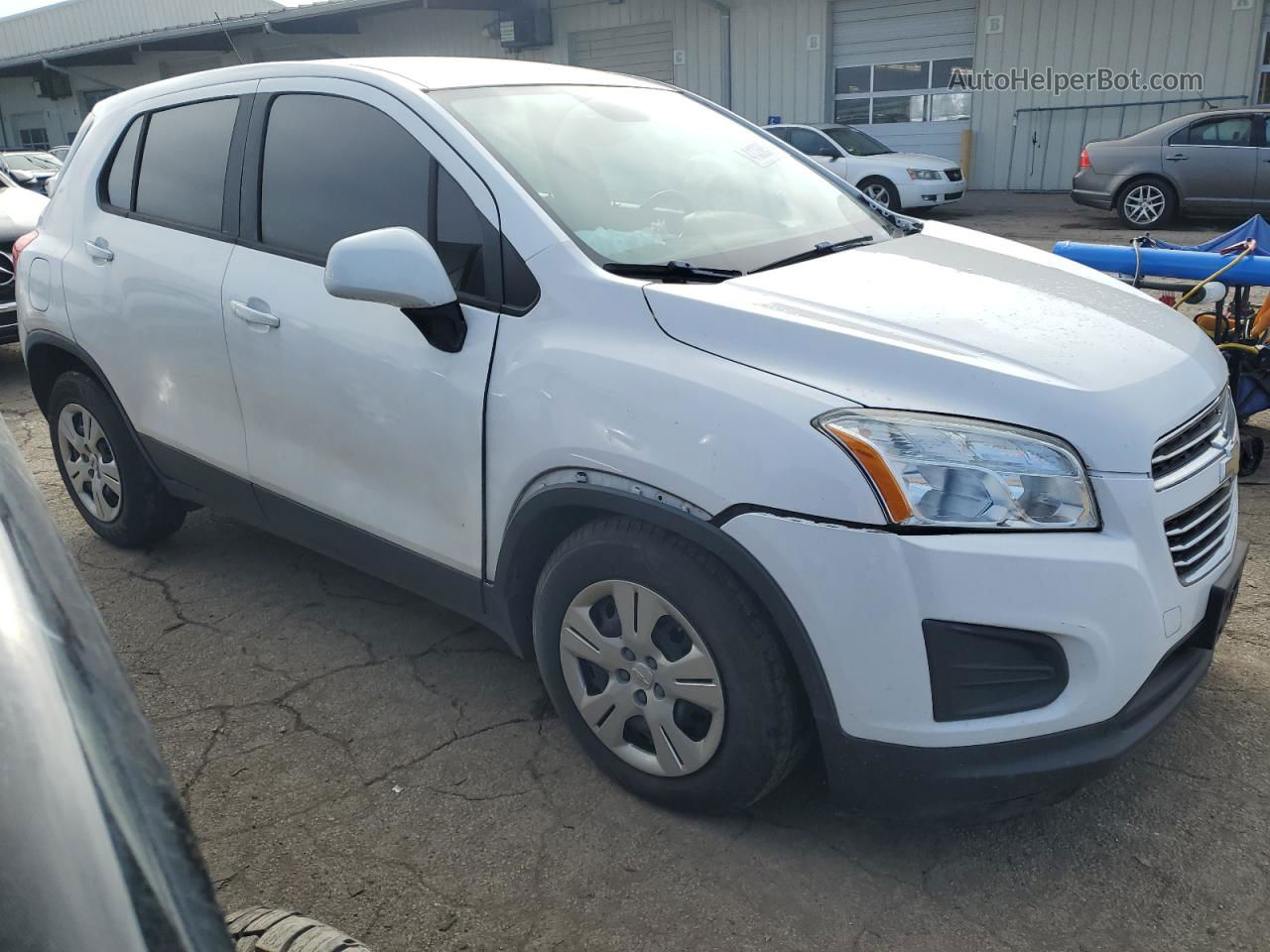 2019 Chevrolet Trax Ls White vin: 3GNCJKSB1KL164858