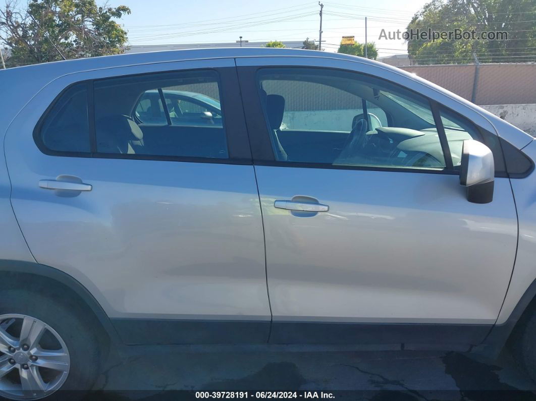 2019 Chevrolet Trax Ls Silver vin: 3GNCJKSB2KL194600