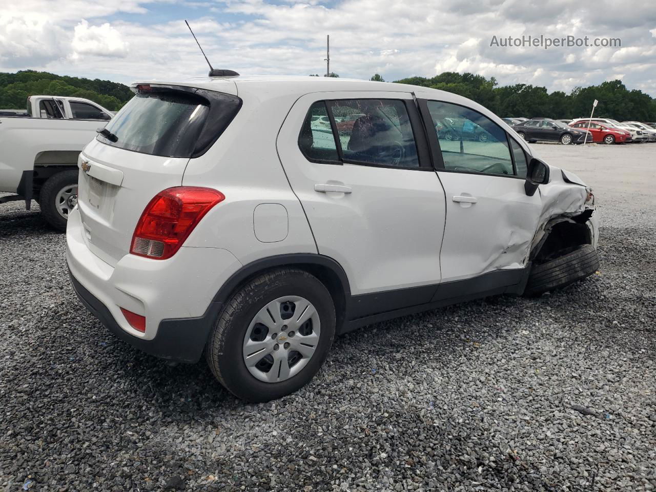 2019 Chevrolet Trax Ls White vin: 3GNCJKSB3KL161735