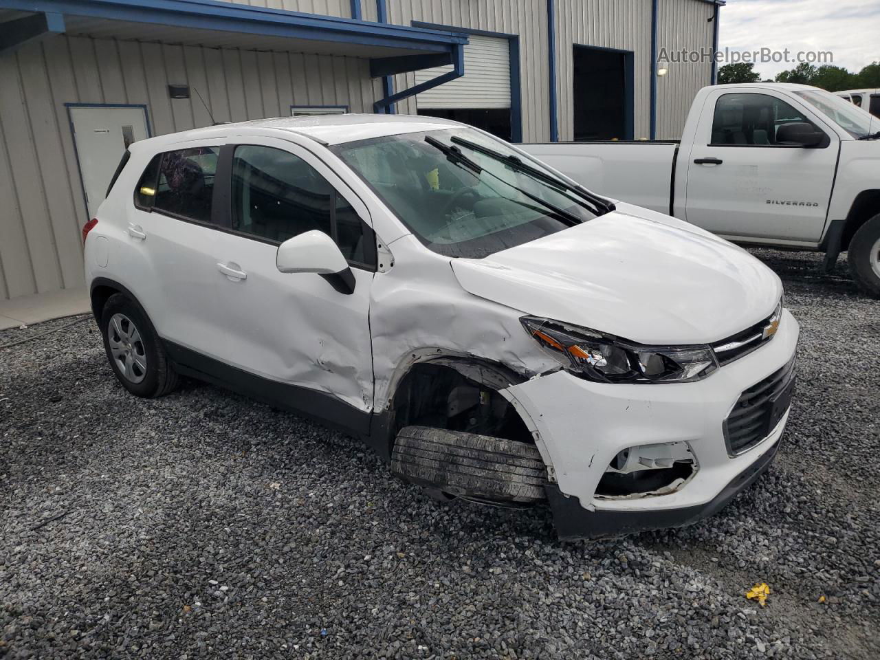 2019 Chevrolet Trax Ls White vin: 3GNCJKSB3KL161735