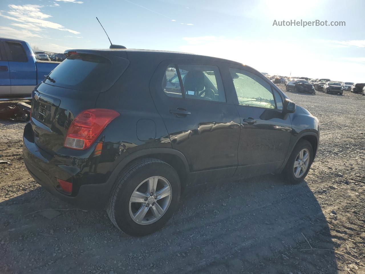 2019 Chevrolet Trax Ls Black vin: 3GNCJKSB4KL382146