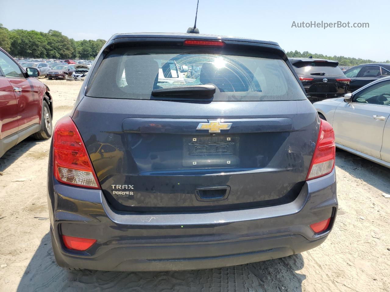 2019 Chevrolet Trax Ls Blue vin: 3GNCJKSB7KL211620