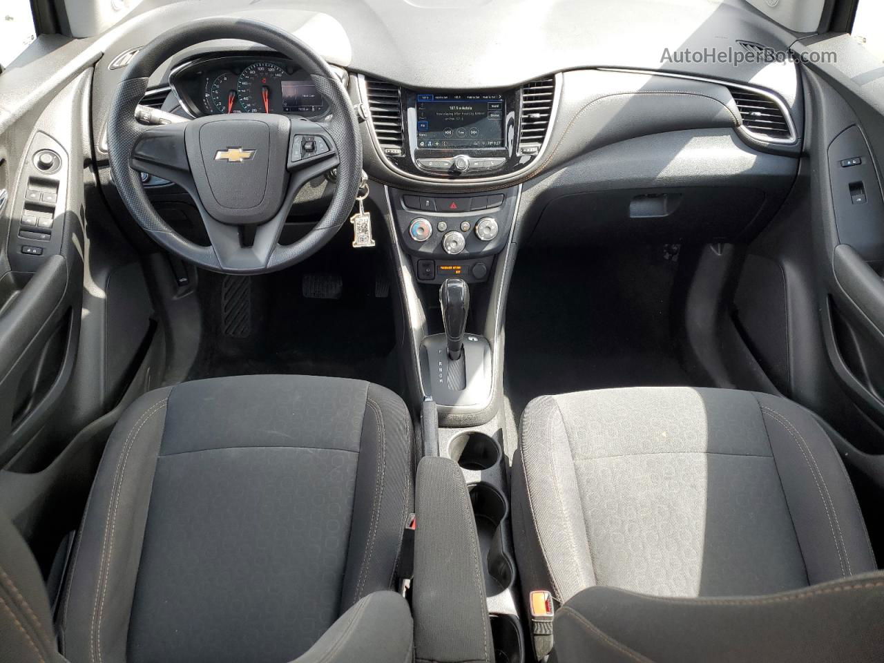 2019 Chevrolet Trax Ls Gray vin: 3GNCJKSB7KL387938