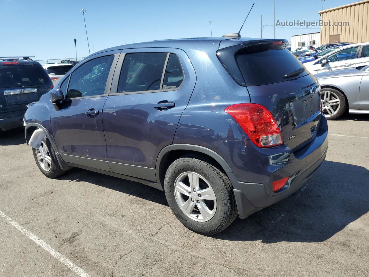 2019 Chevrolet Trax Ls Blue vin: 3GNCJKSB8KL301827