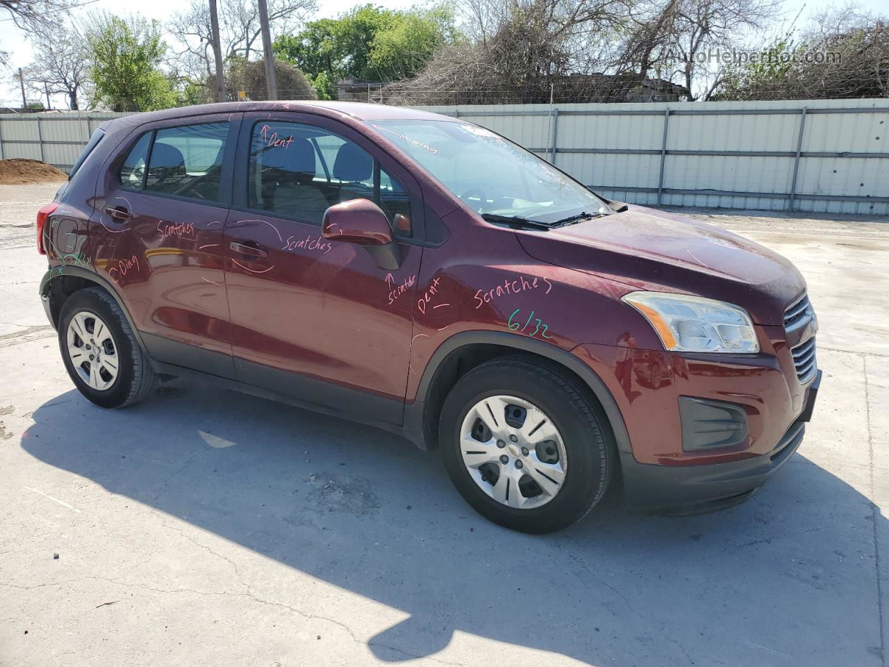 2016 Chevrolet Trax Ls Maroon vin: 3GNCJKSB9GL223937