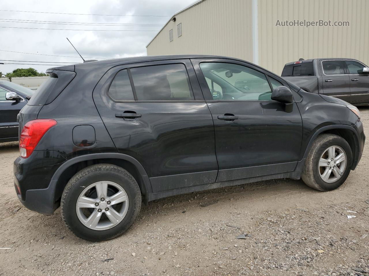 2019 Chevrolet Trax Ls Black vin: 3GNCJKSBXKL337129