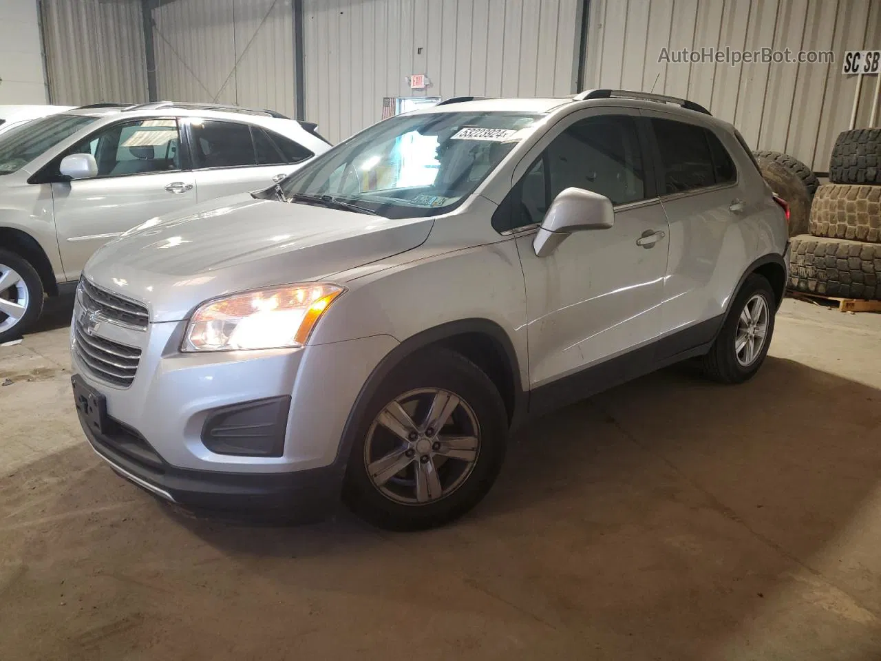 2016 Chevrolet Trax 1lt Silver vin: 3GNCJLSB1GL247834