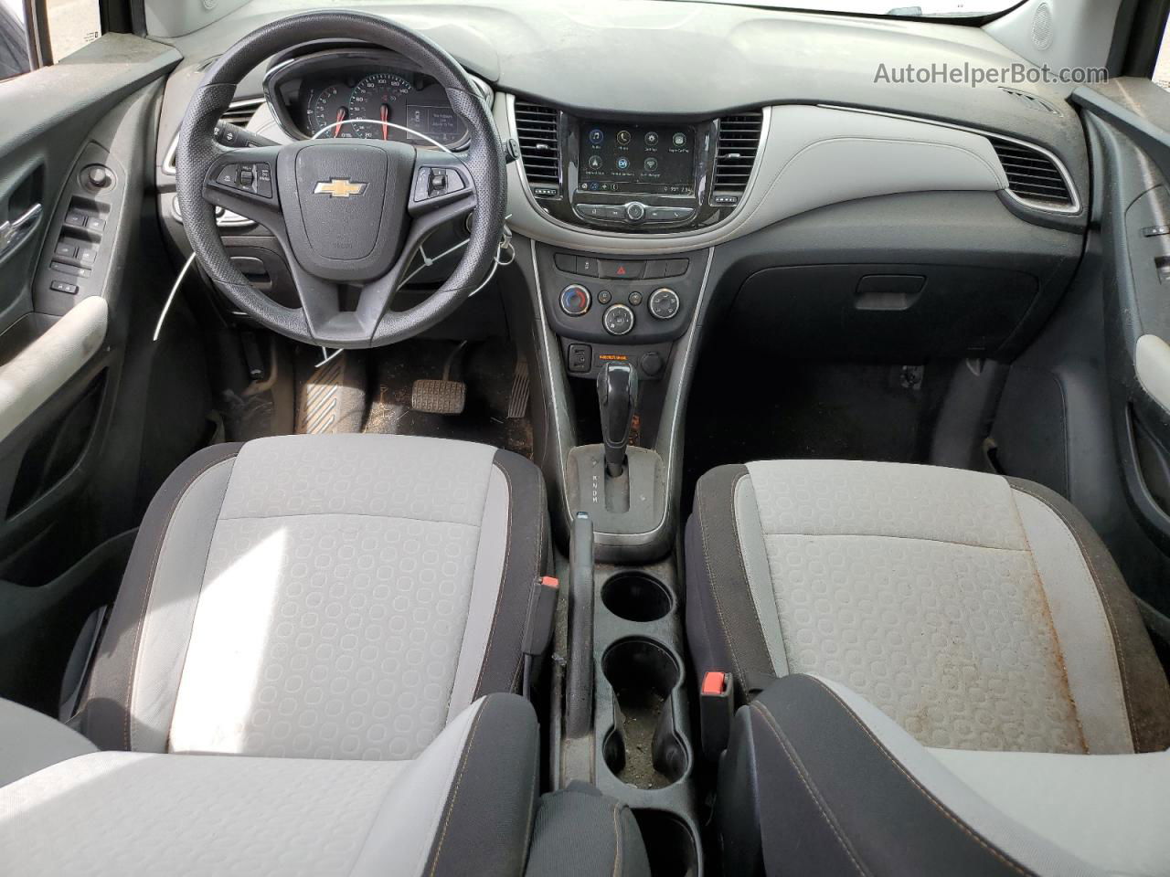 2019 Chevrolet Trax Ls Серый vin: 3GNCJNSB1KL189373