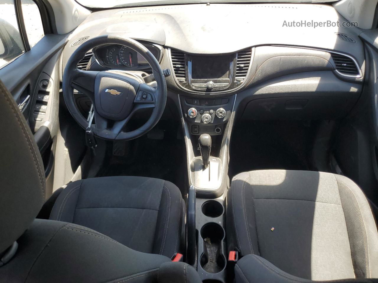 2019 Chevrolet Trax Ls Черный vin: 3GNCJNSB2KL179242