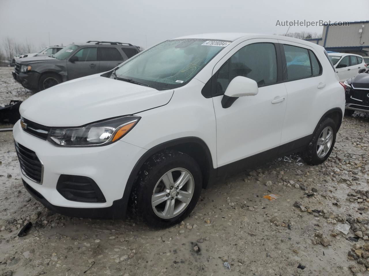 2019 Chevrolet Trax Ls White vin: 3GNCJNSBXKL368639