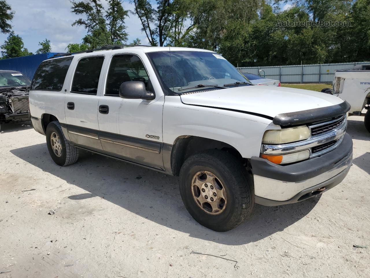 2000 Chevrolet Suburban C1500 White vin: 3GNEC16T2YG146869