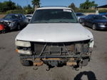 2000 Chevrolet Suburban C1500 White vin: 3GNEC16T5YG186749