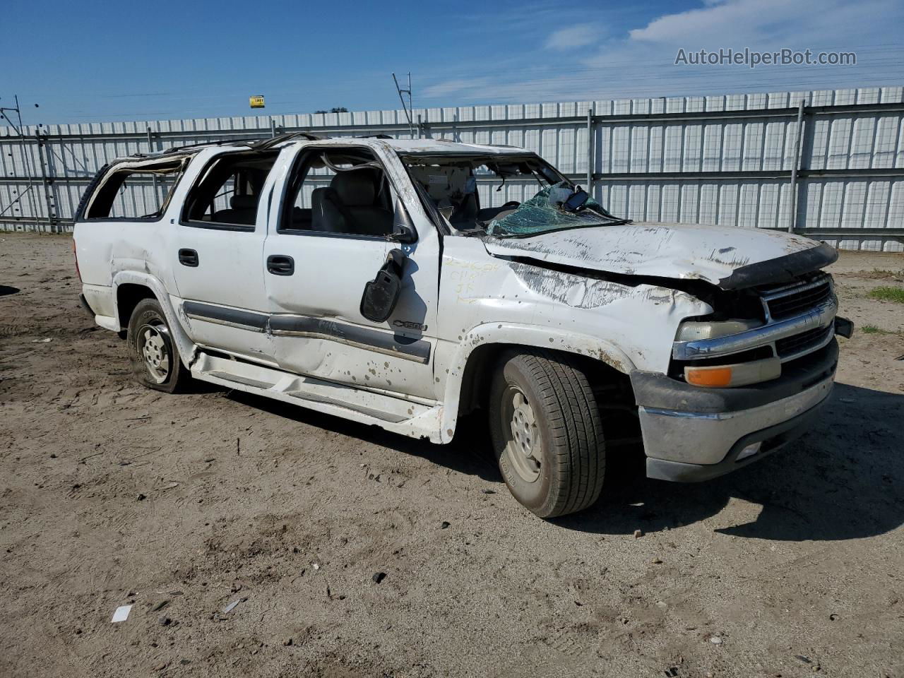 2000 Chevrolet Suburban C1500 White vin: 3GNEC16T7YG217354