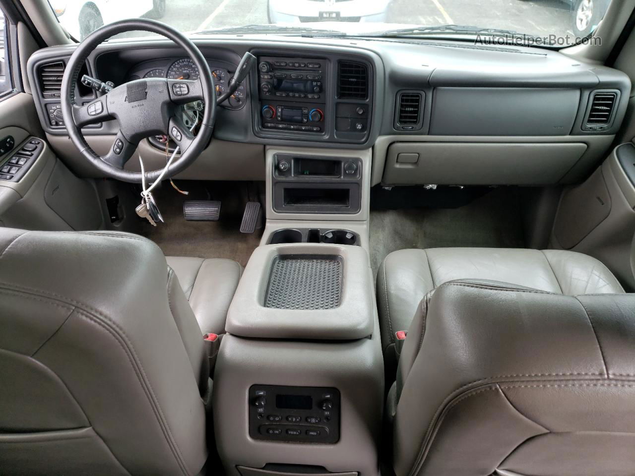 2005 Chevrolet Suburban C1500 Черный vin: 3GNEC16Z05G210262