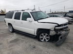 2005 Chevrolet Suburban C1500 White vin: 3GNEC16Z05G216515