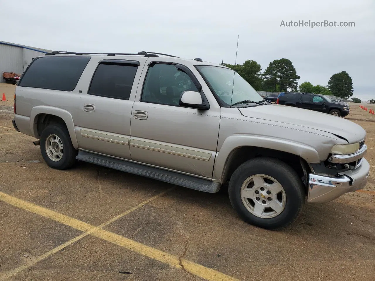 2005 Chevrolet Suburban C1500 Cream vin: 3GNEC16Z15G227989