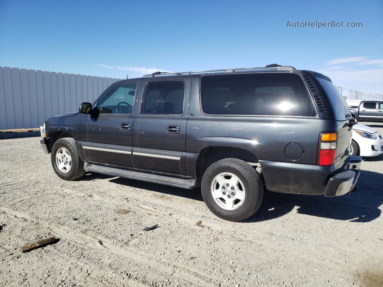 2005 Chevrolet Suburban C1500 Gray vin: 3GNEC16Z15G283608