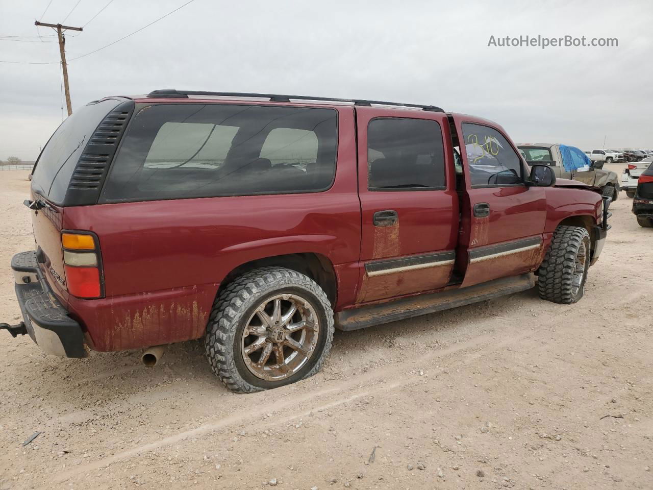 2005 Chevrolet Suburban C1500 Maroon vin: 3GNEC16Z25G108073