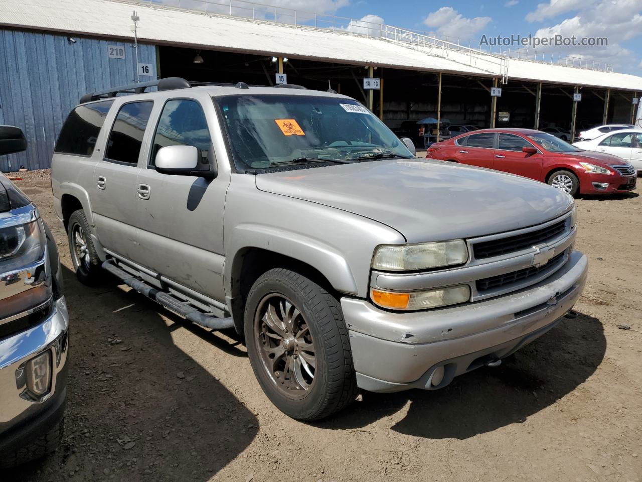 2005 Chevrolet Suburban C1500 Beige vin: 3GNEC16Z25G287845