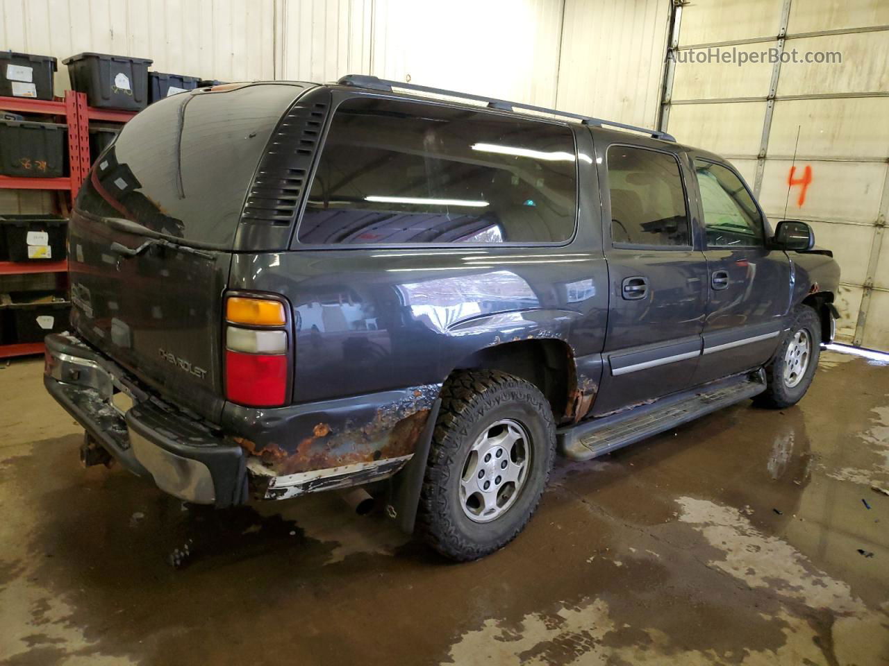 2005 Chevrolet Suburban C1500 Gray vin: 3GNEC16Z35G127960