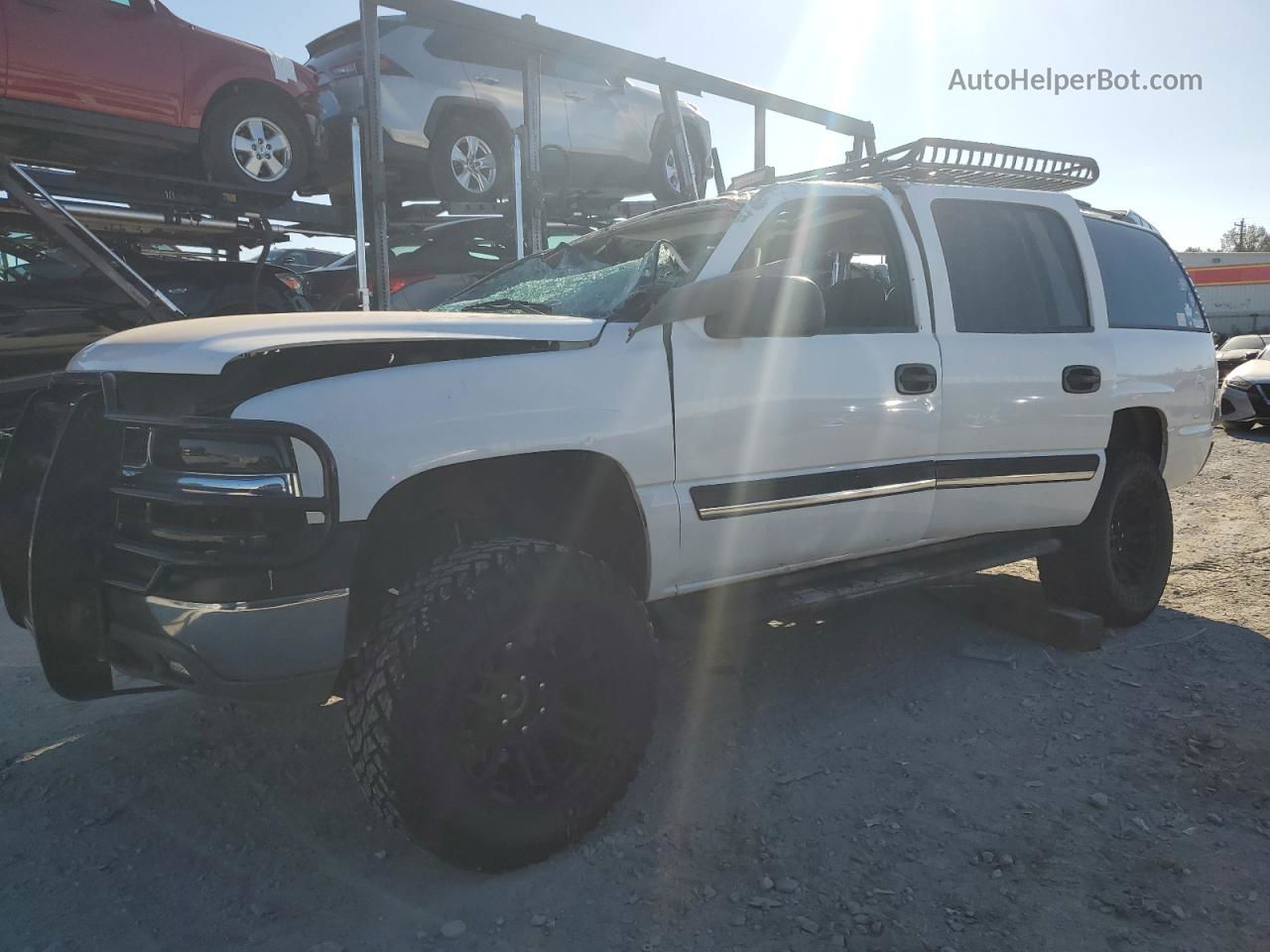 2005 Chevrolet Suburban C1500 White vin: 3GNEC16Z45G179887