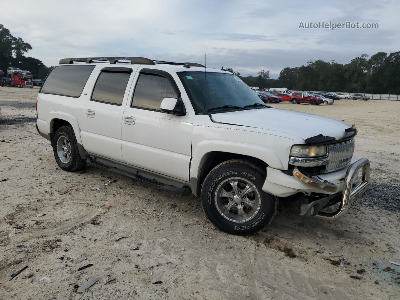 2005 Chevrolet Suburban C1500 Белый vin: 3GNEC16Z55G256105