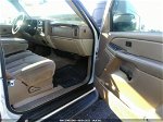 2005 Chevrolet Suburban Ls Белый vin: 3GNEC16Z65G144221