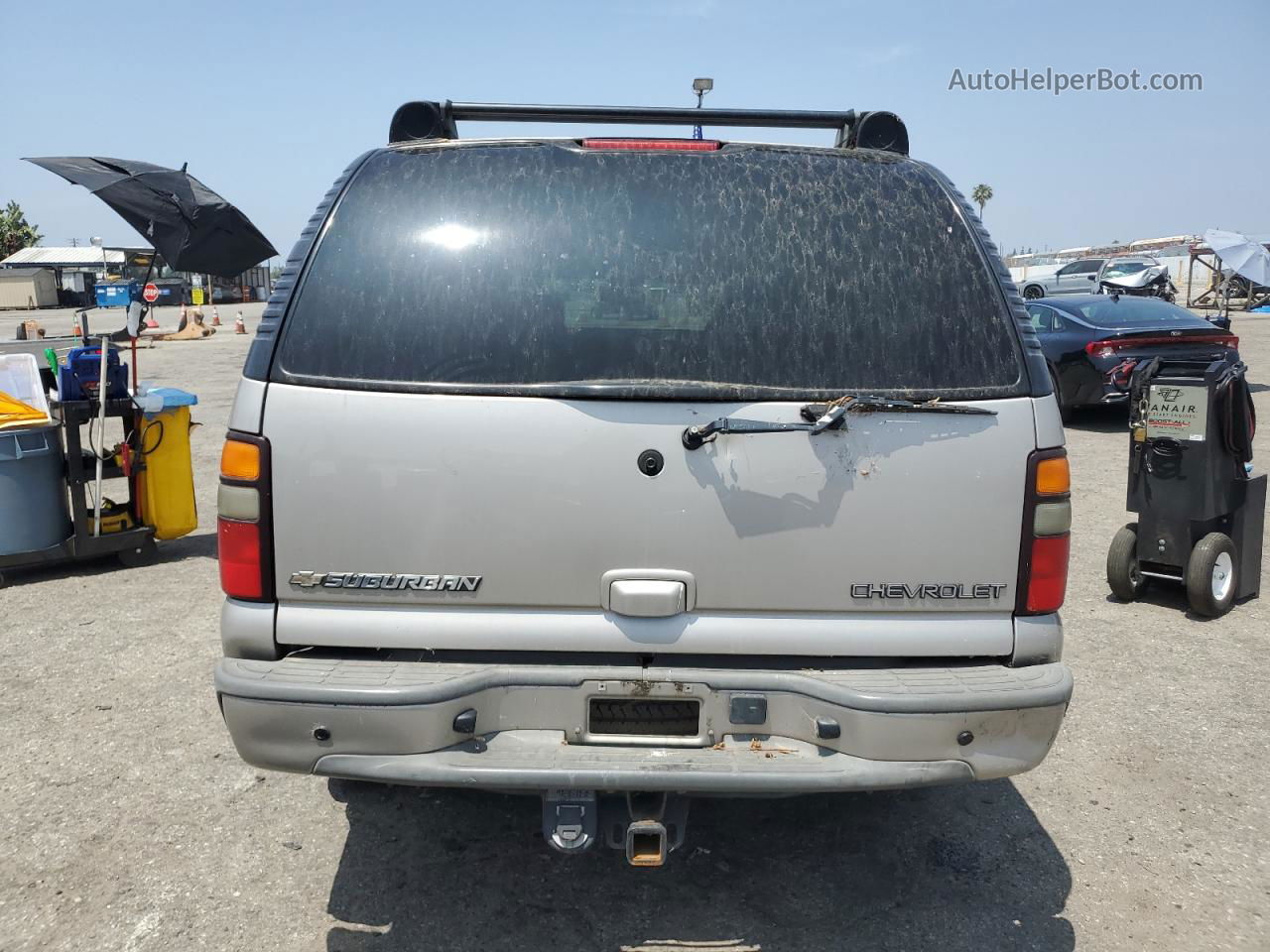 2005 Chevrolet Suburban C1500 Gold vin: 3GNEC16Z75G141764