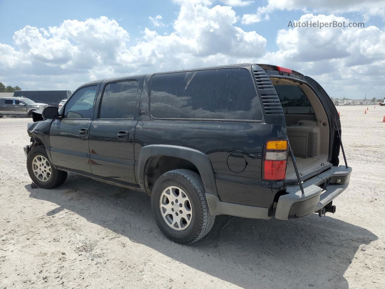 2005 Chevrolet Suburban C1500 Black vin: 3GNEC16Z75G257983