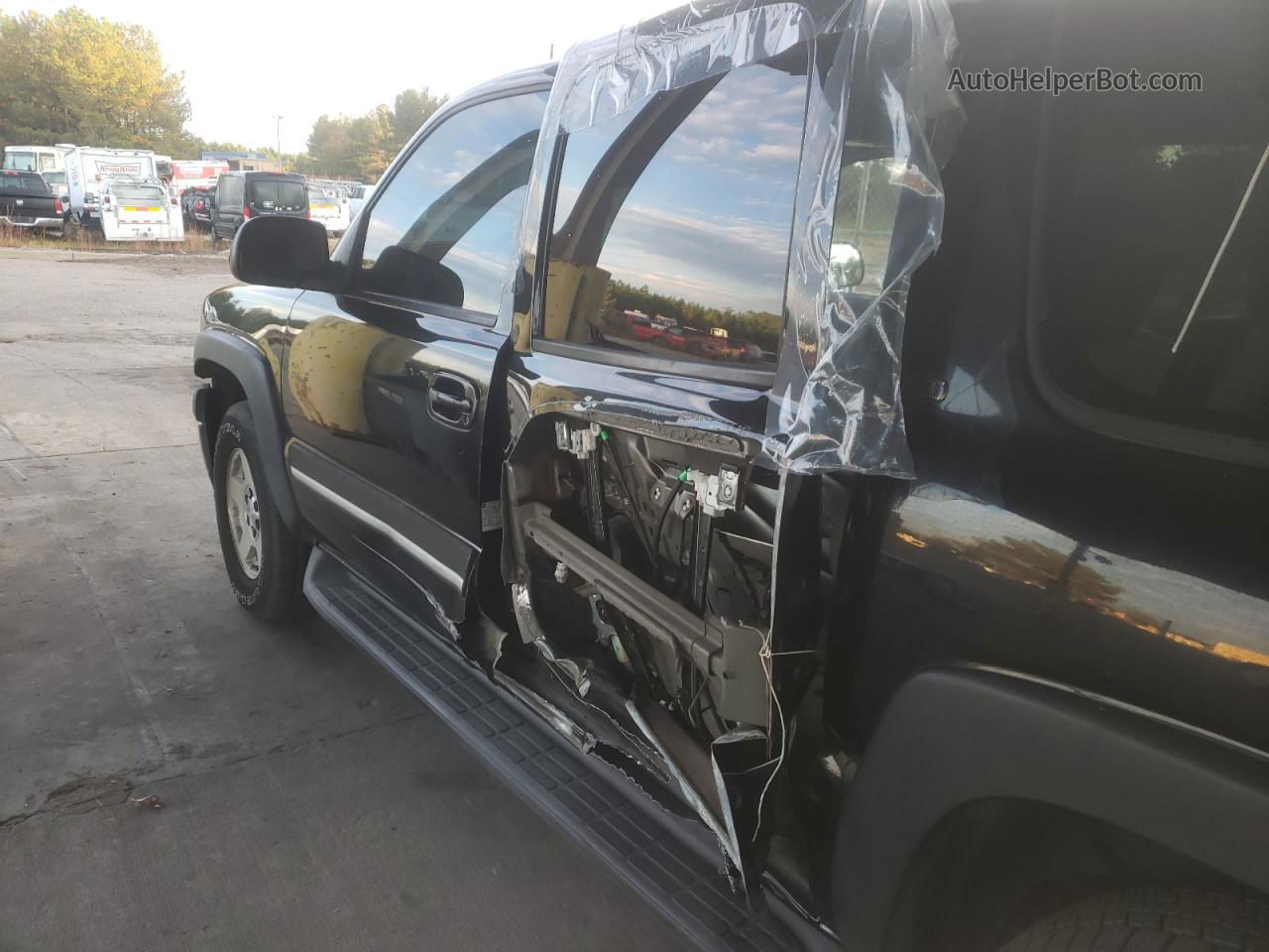 2005 Chevrolet Suburban C1500 Black vin: 3GNEC16Z85G203768