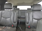 2005 Chevrolet Suburban C1500 Белый vin: 3GNEC16Z95G193560