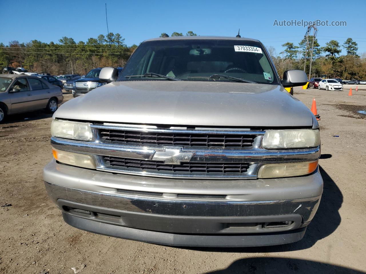 2005 Chevrolet Suburban C1500 Gold vin: 3GNEC16Z95G204024