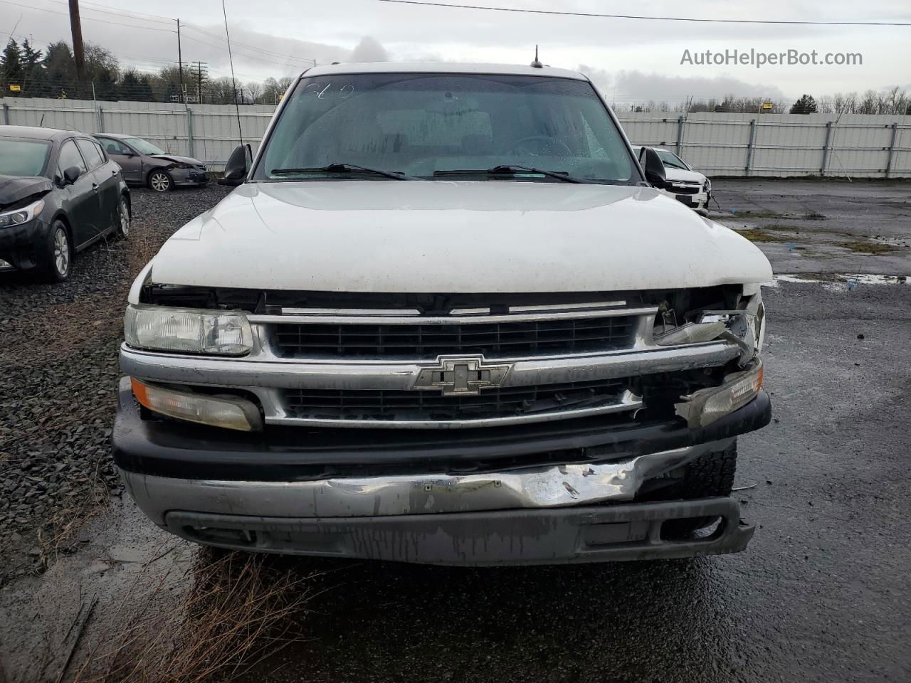 2005 Chevrolet Suburban C1500 White vin: 3GNEC16ZX5G103333