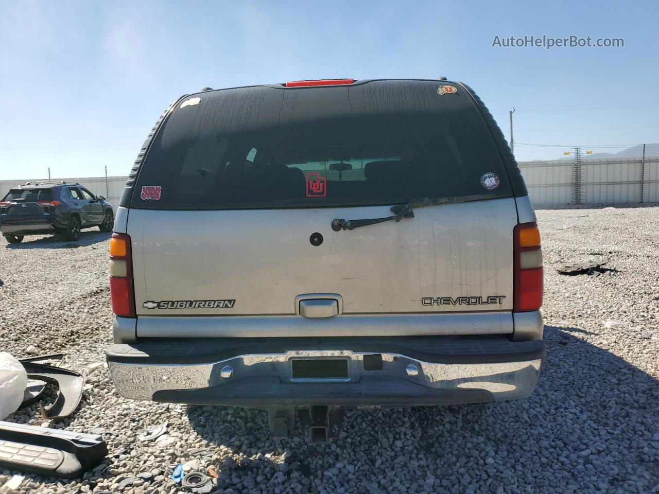 2000 Chevrolet Suburban K1500 Gold vin: 3GNFK16T7YG219290