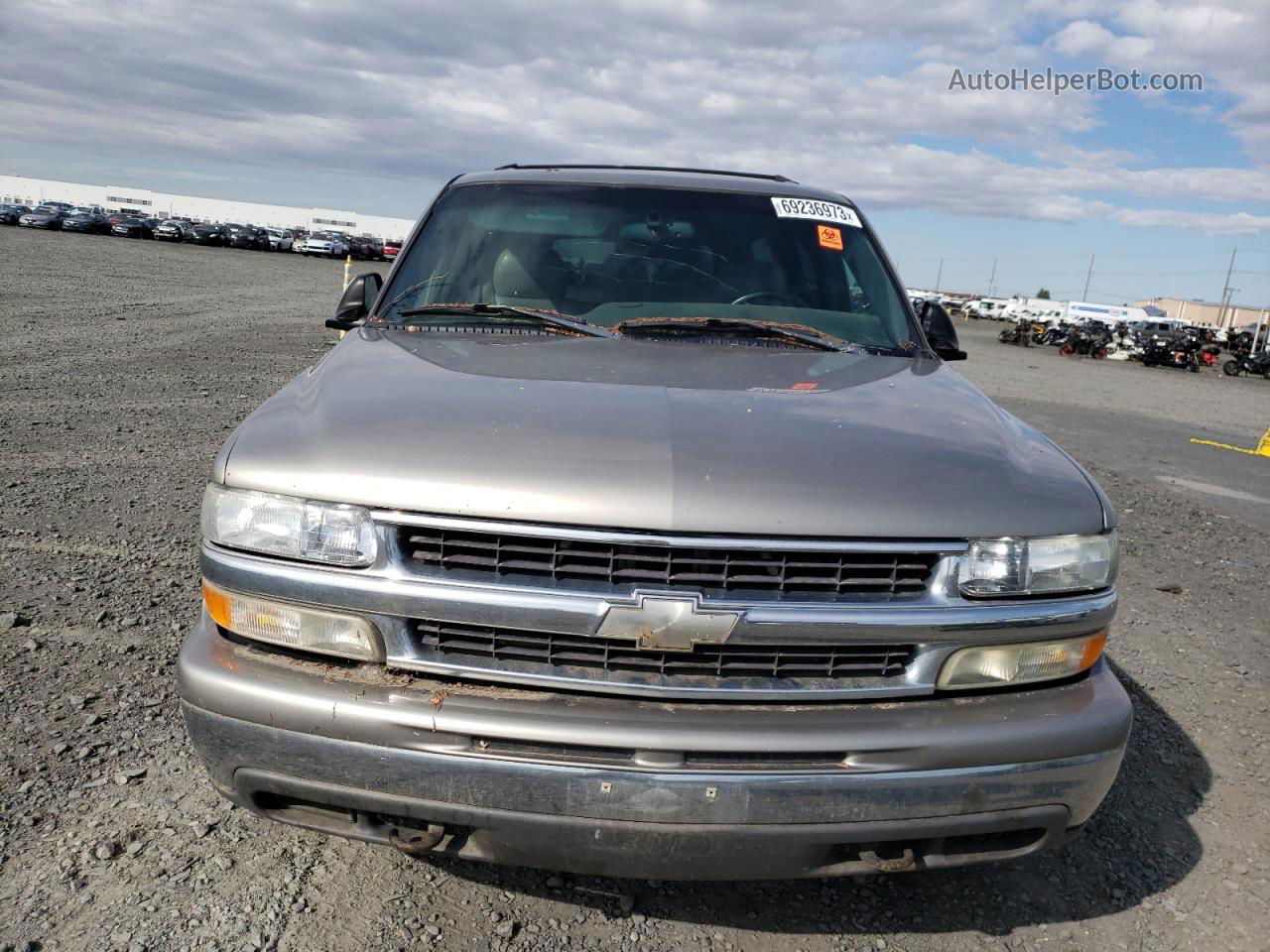 2000 Chevrolet Suburban K1500 Золотой vin: 3GNFK16T8YG104603