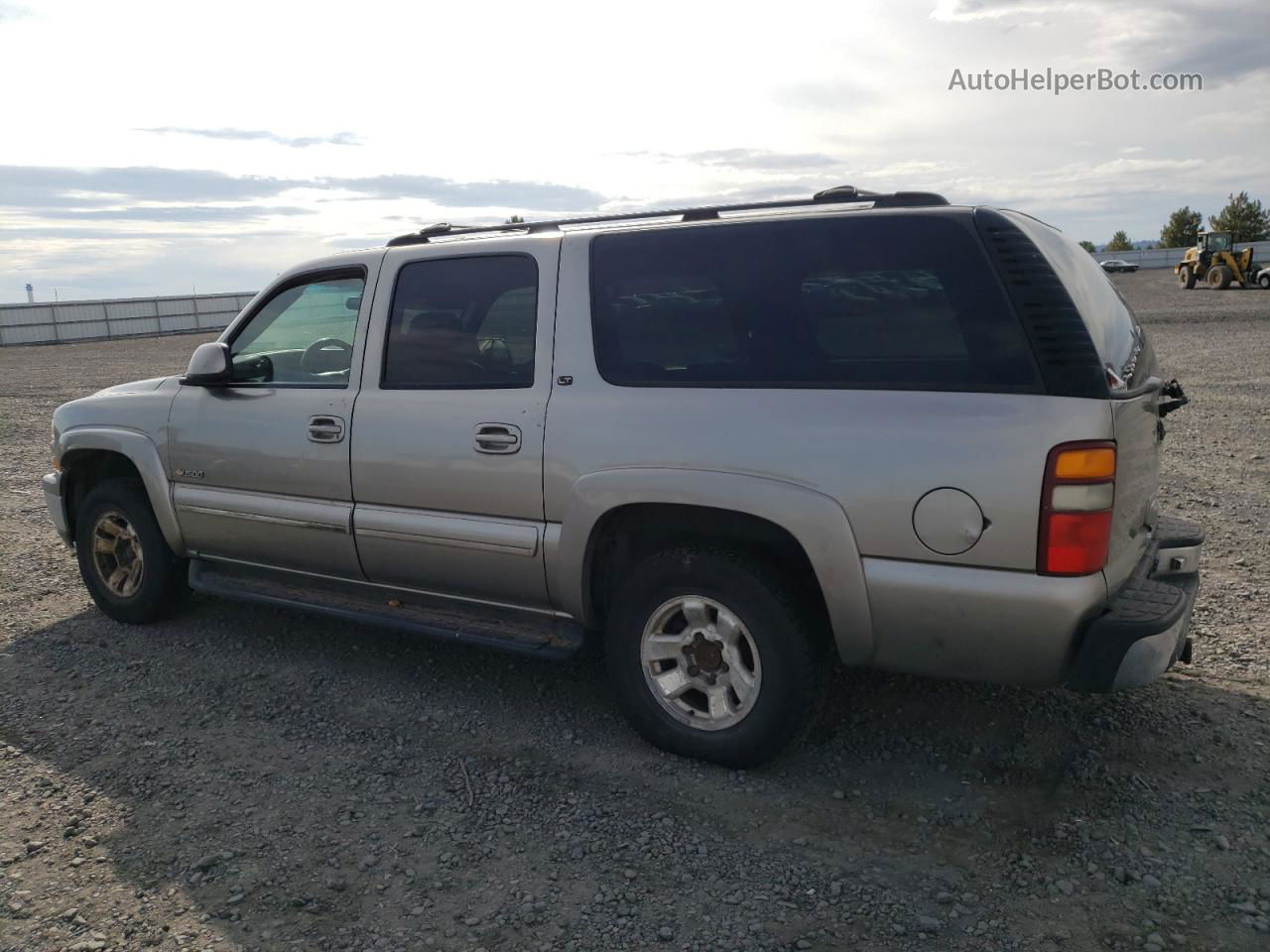 2000 Chevrolet Suburban K1500 Gold vin: 3GNFK16T8YG104603