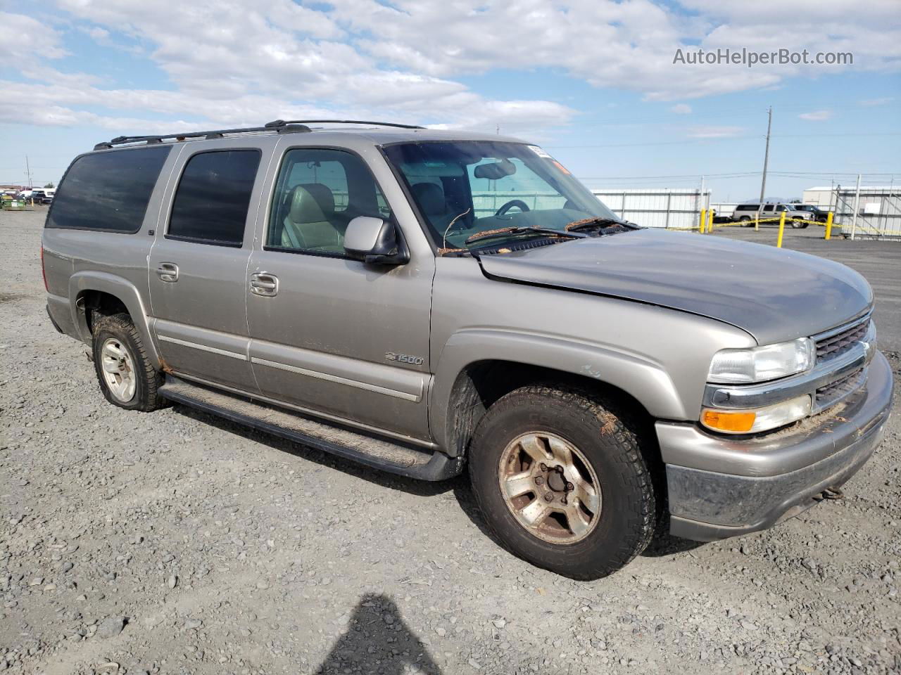 2000 Chevrolet Suburban K1500 Золотой vin: 3GNFK16T8YG104603