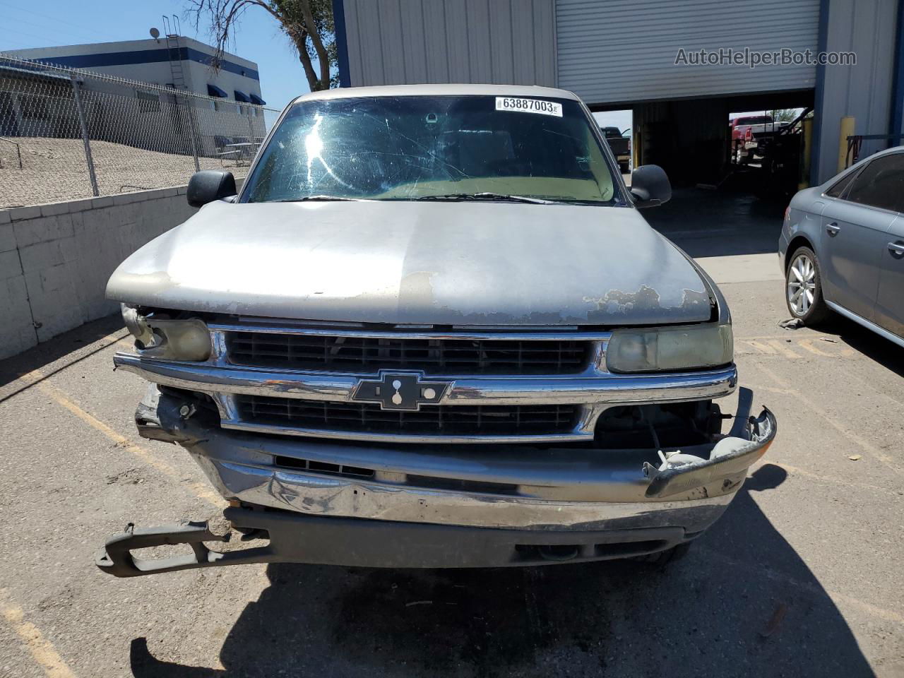 2000 Chevrolet Suburban K1500 Tan vin: 3GNFK16T8YG130568