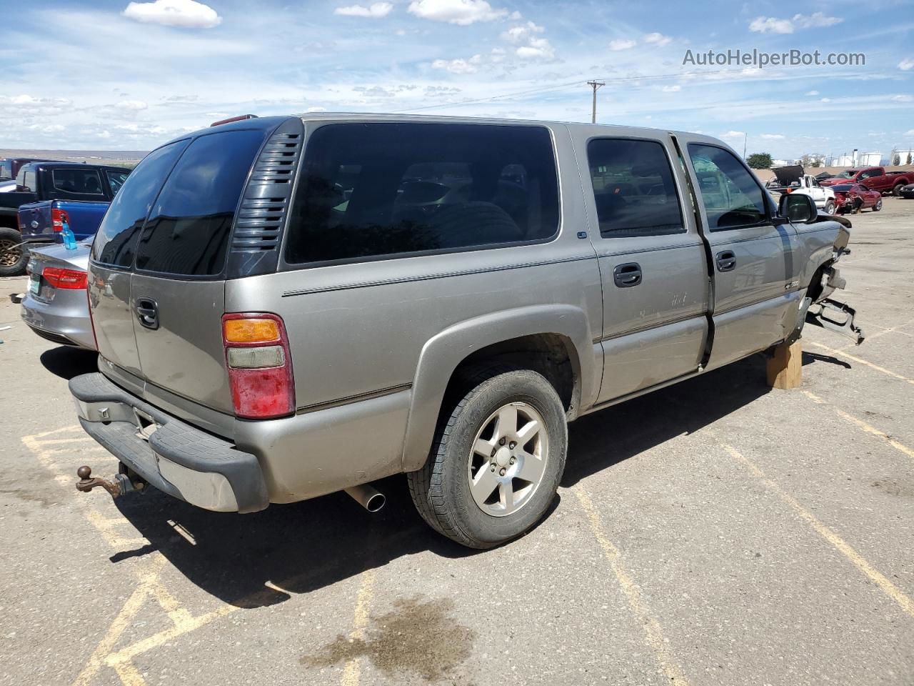 2000 Chevrolet Suburban K1500 Tan vin: 3GNFK16T8YG130568